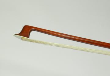 Mester Dörfler nyolcszögletű pálcás hegedű vonó fotó